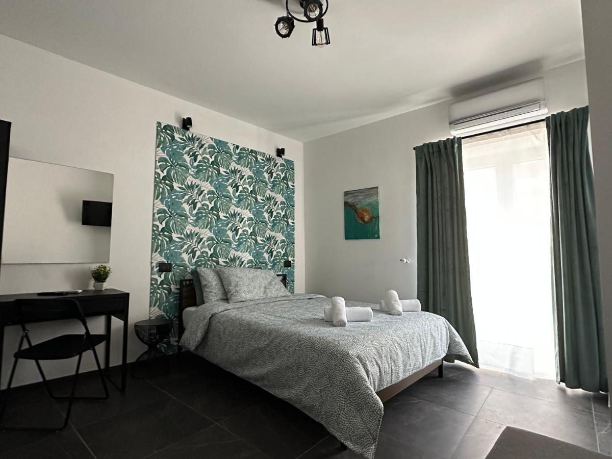 Olinad Rooms Castelbuono  Esterno foto